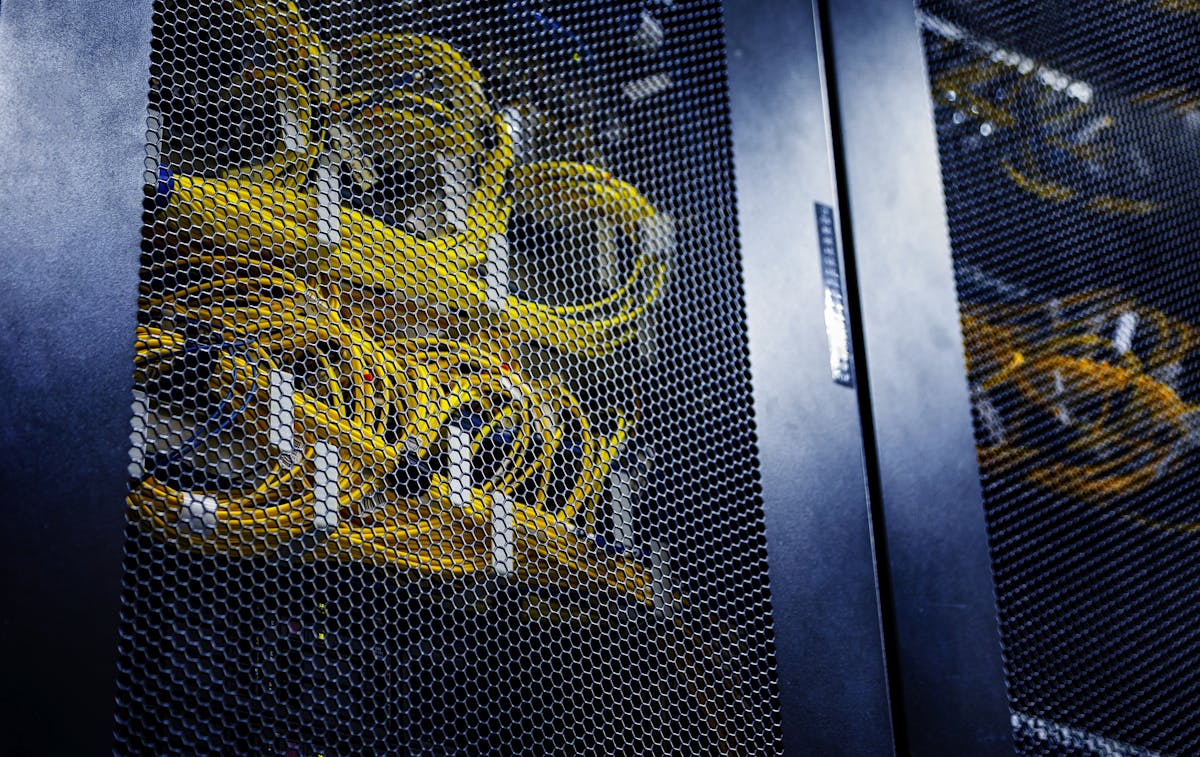 Comparing DWDM Transceiver Technologies